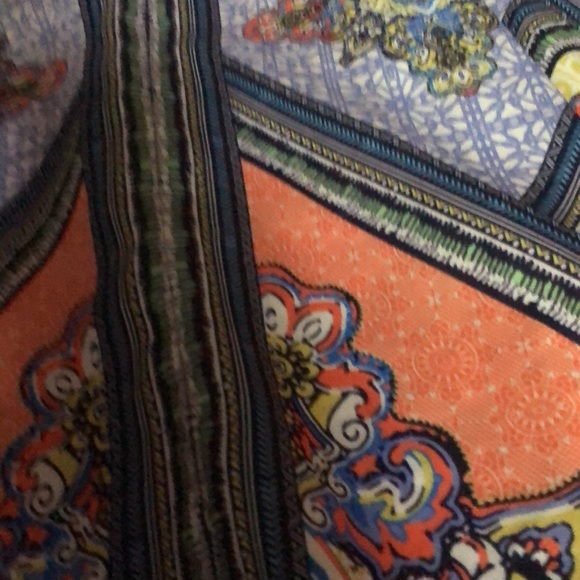 Brand new without tags asymmetrical flowy tribal tank F - Picture 3 of 8